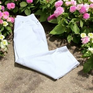 Lark Lane | White Petite Capris
